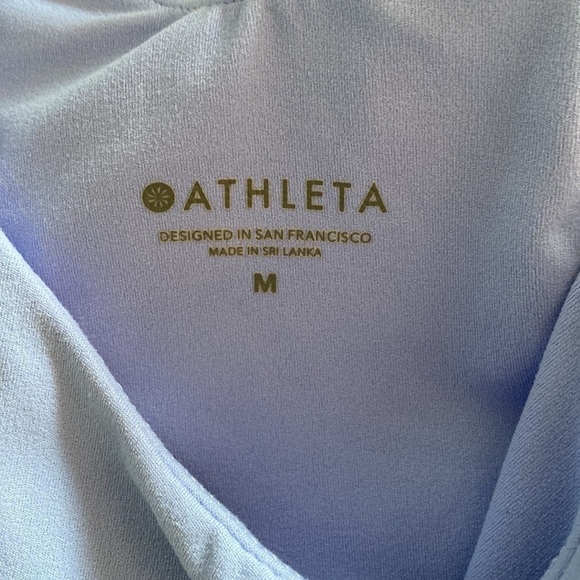 Athleta bra conscious crop tank women’s medium lavender EUC - Picture 5 of 6